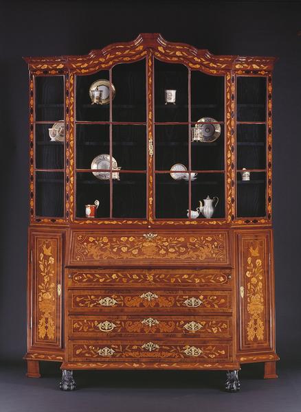 bureau cabinet,display cabinet,dutch,Holland,cupboard,chest,chest-on-stand,cabinet,writing desk,cabinet-on-stand,bookcase