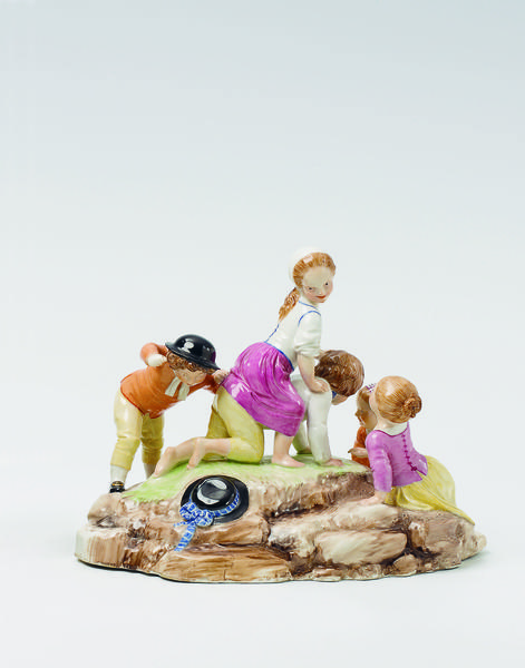 Frankenthal,Johann Peter Melchior,Playing Children,group,ceramic,pottery,porcelain,faience,Frankenthal,faience table,manufacture,Rörstrand,Marieberg,Imari,Kangxi