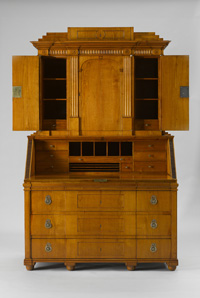 Bureau Cabinet