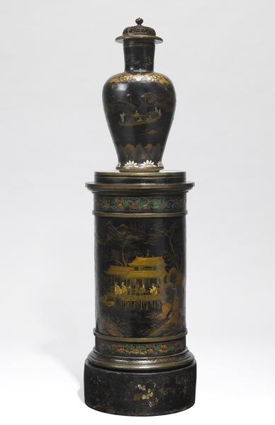 Lacquered,lacquer,Berlin,faience,vase,pedestal,japanned,ceramic,pottery,porcelain,Frankenthal