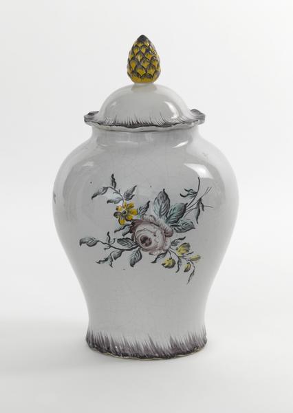 vase,faience,Rörstrand,rorstrand,roerstrand,ceramic,pottery,porcelain,Frankenthal,faience table,manufacture,Marieberg,Imari,Kangxi,China