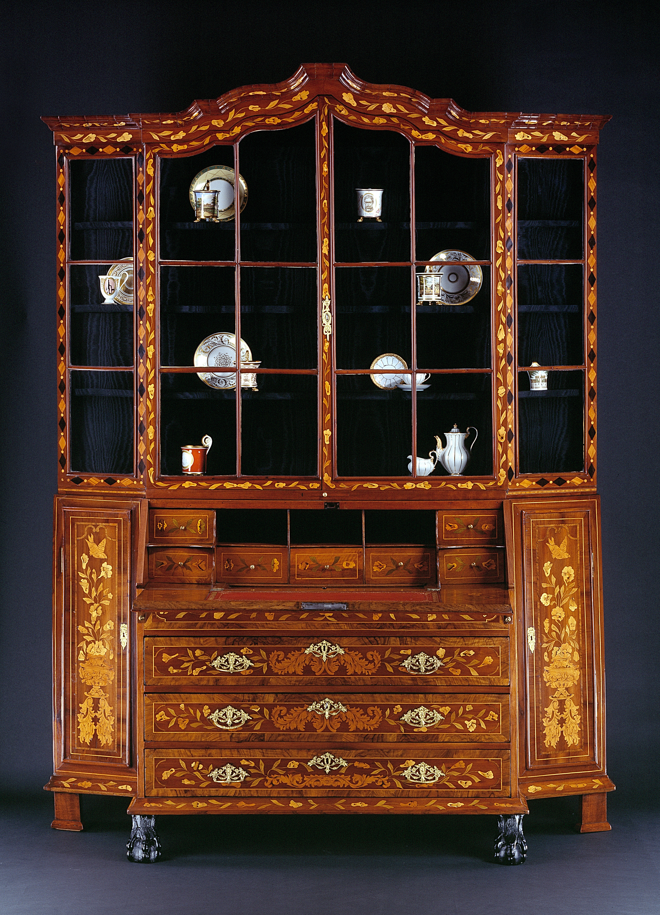 Image: Bureau Display Cabinet (Cabinet Furniture, Ref. 1148)