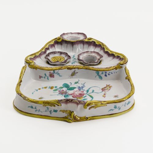 Image: A Rococo Encrier (Ceramics, Ref. 1868)