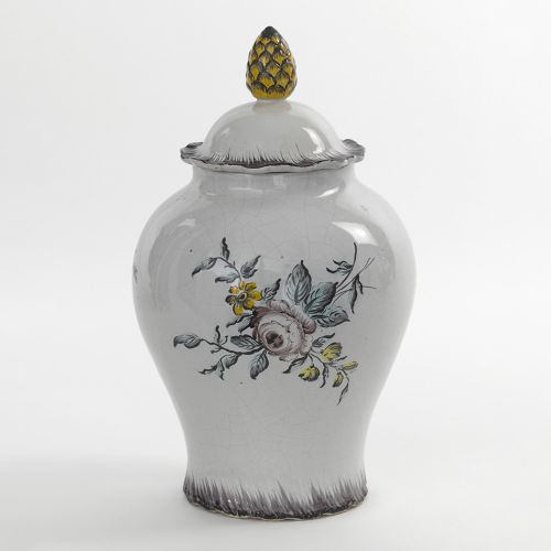 Image: Baluster Vase with Cover (Ceramics, Ref. 1887)