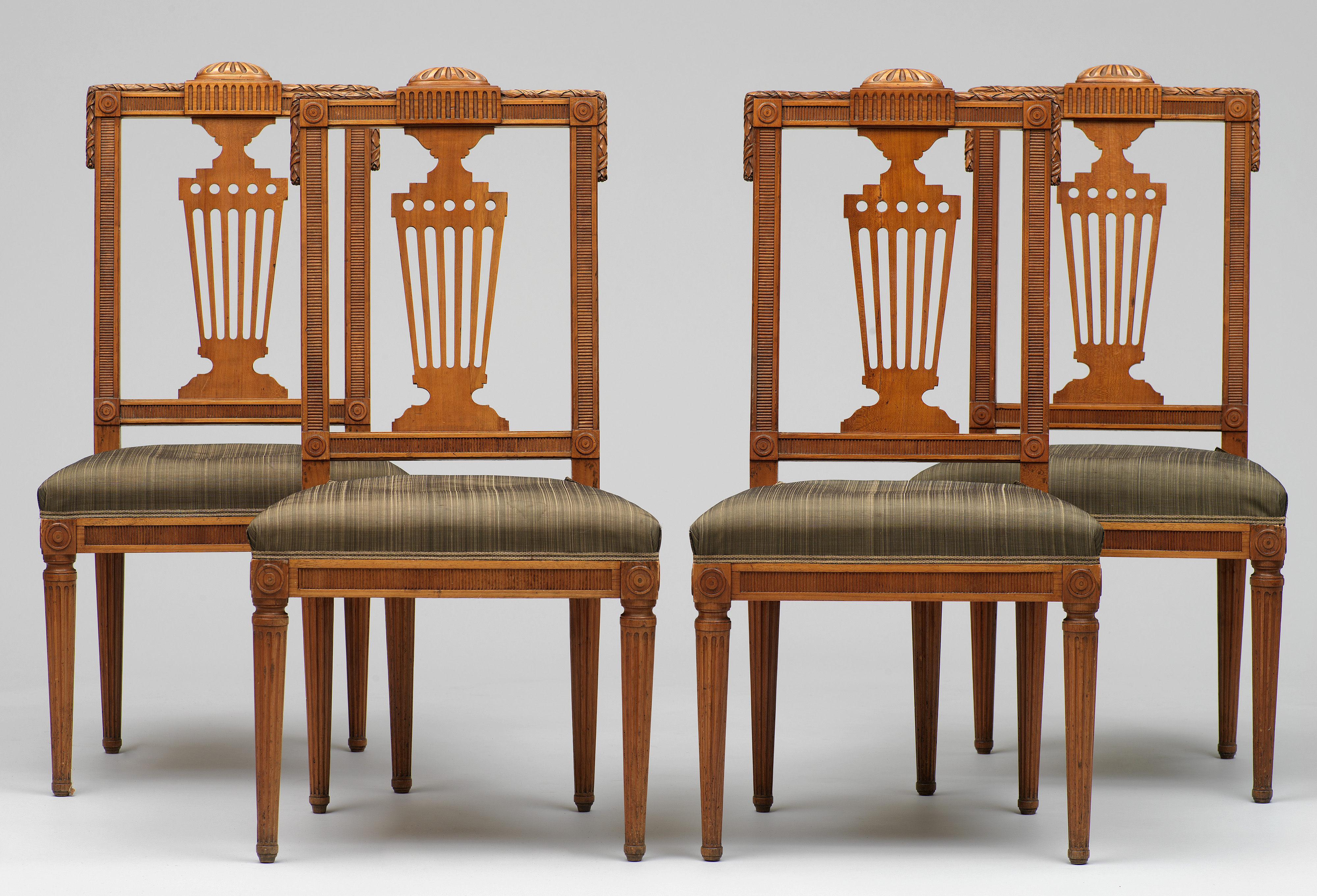 Image: Set of Four Side Chairs, Circle of the workshop of David Roentgen  (Seating Furniture, Ref. 1928)