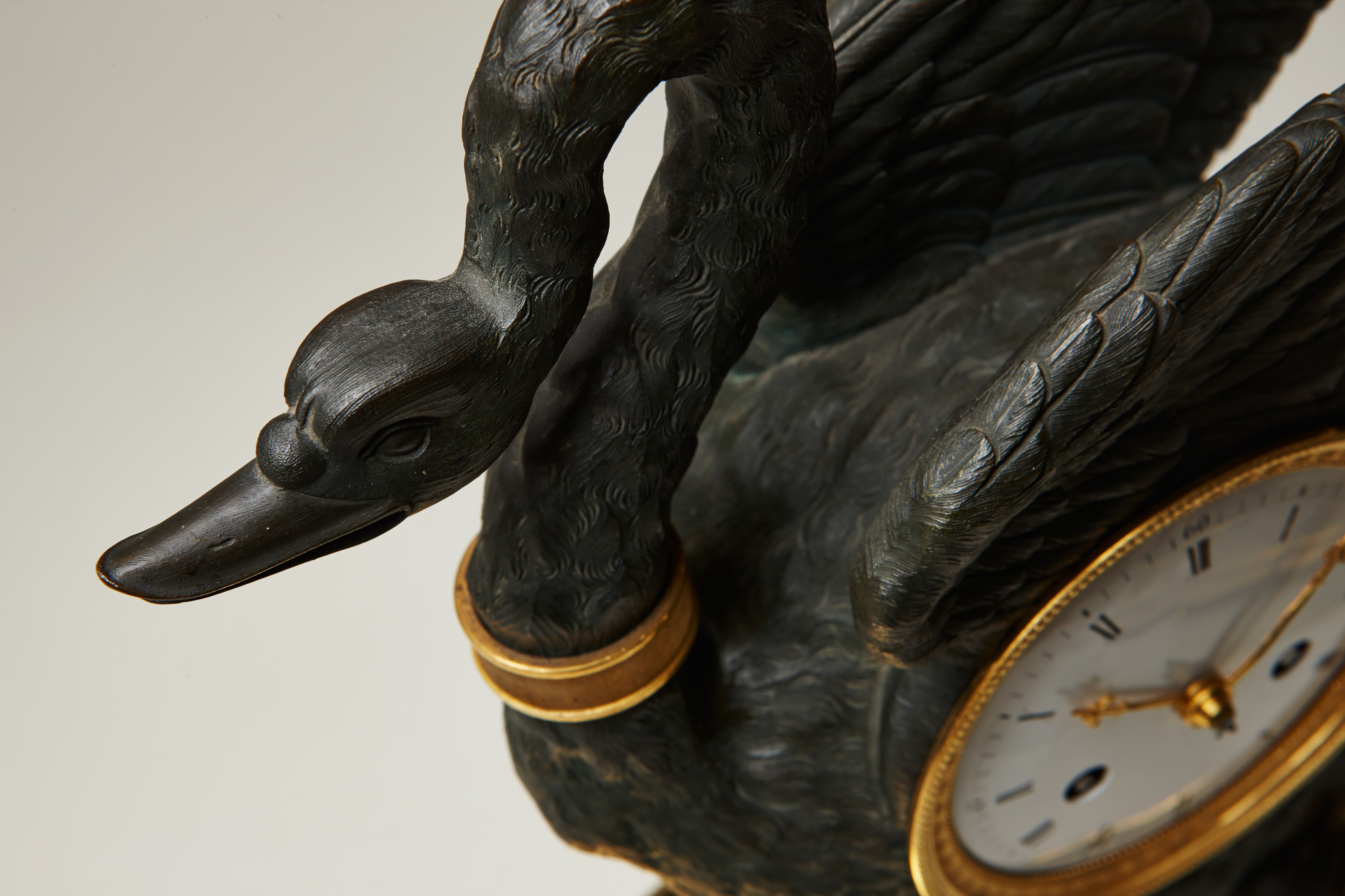 Image: Empire Table Clock in the Form of a Swan (Clocks, Ref. 2009)