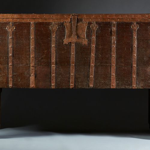 Image: Rare Gothic Chest or ’Stollentruhe’ (Cabinet Furniture, Ref. 2063)
