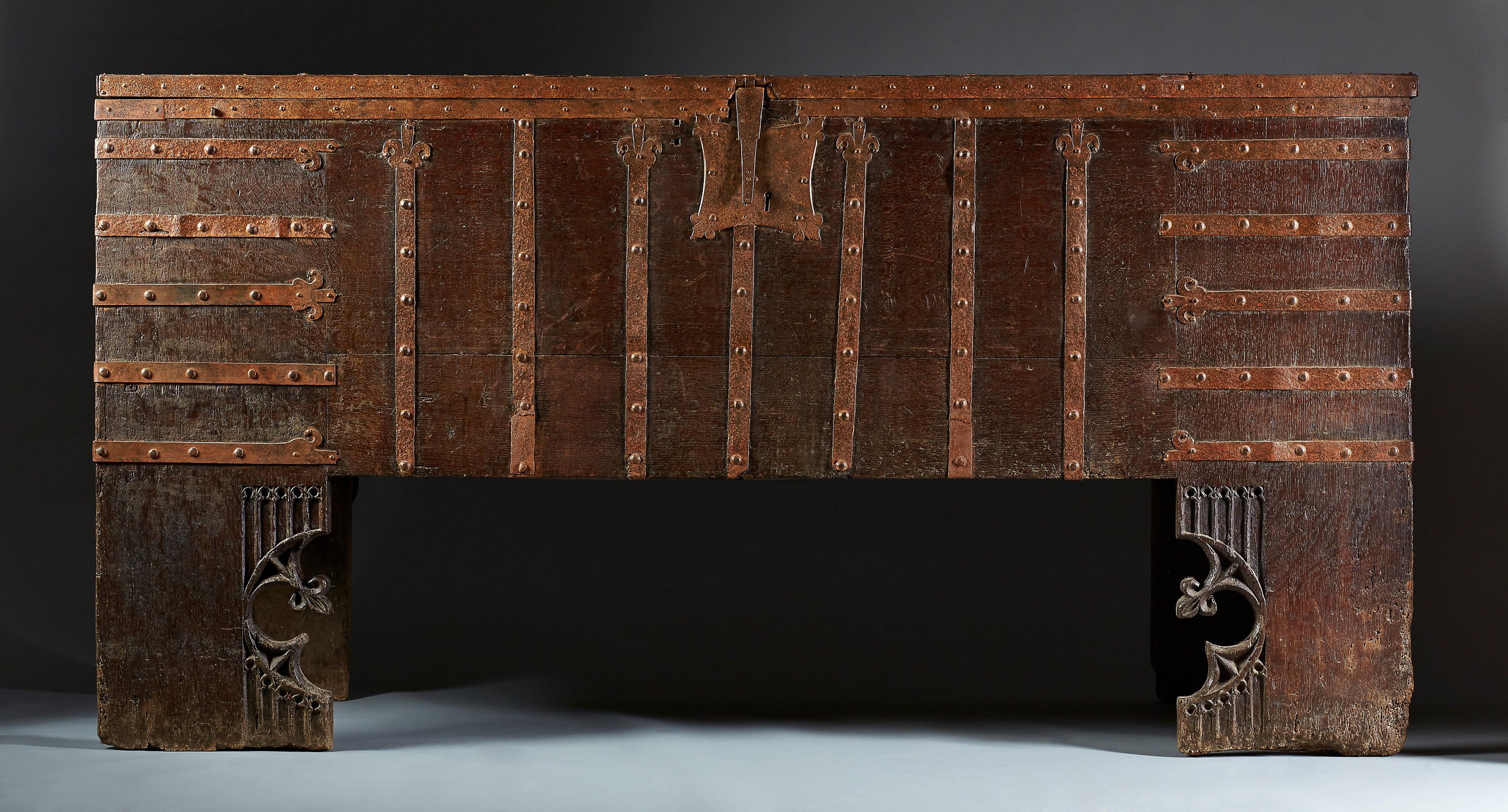 Image: Rare Gothic Chest or ’Stollentruhe’ (Cabinet Furniture, Ref. 2063)