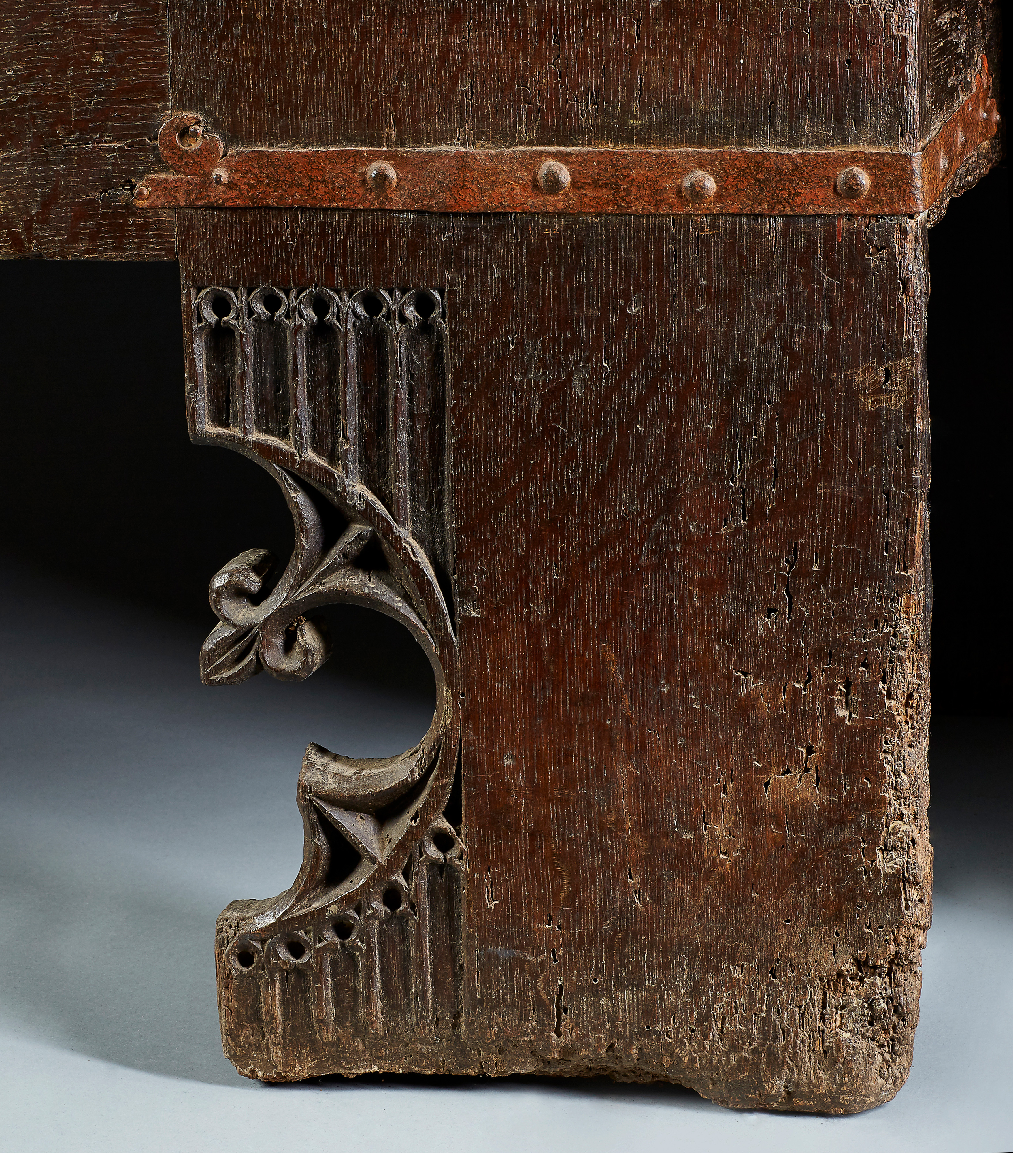 Image: Rare Gothic Chest or ’Stollentruhe’ (Cabinet Furniture, Ref. 2063)