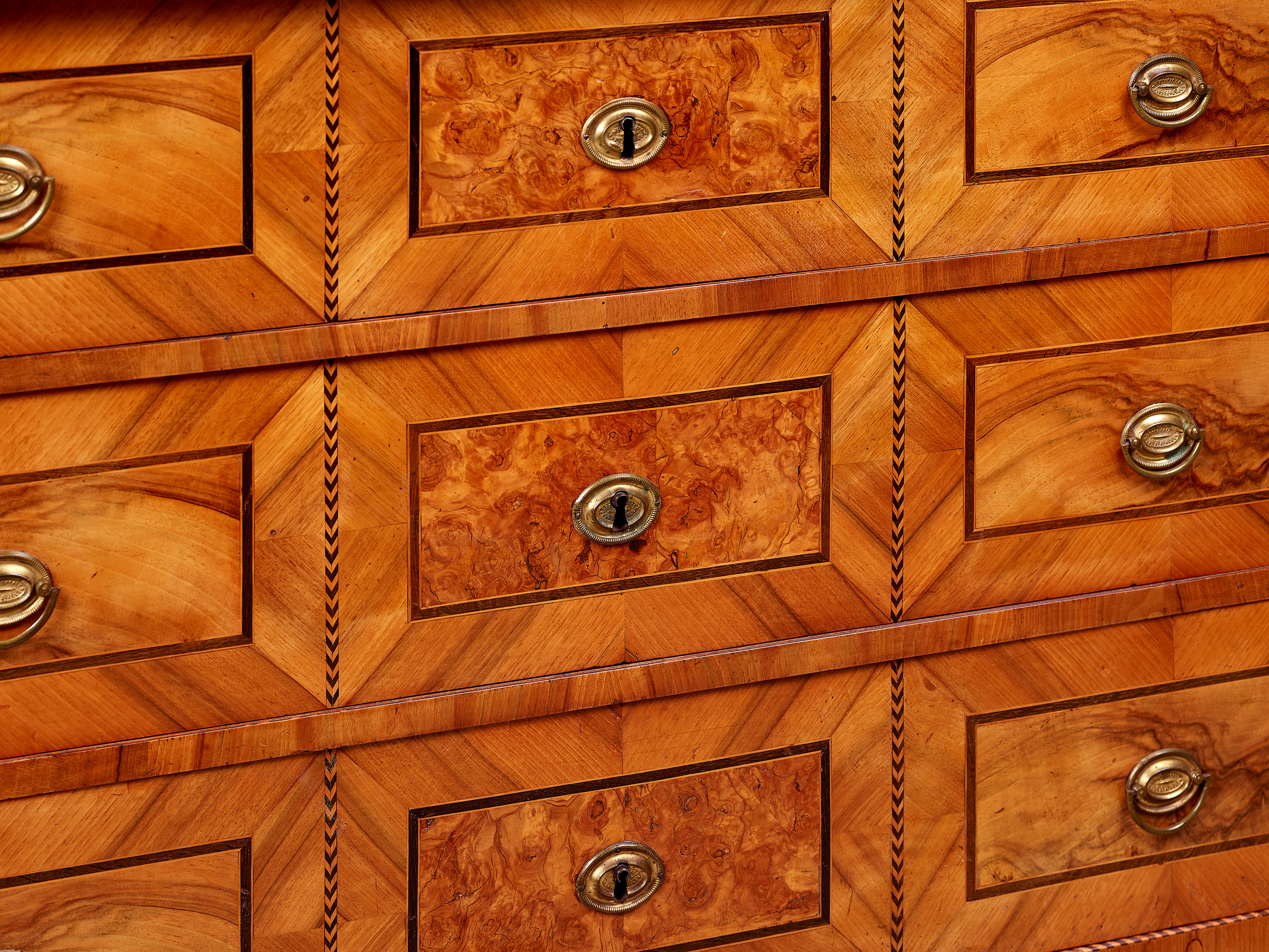 Image: Commode , Workshop of Georg Ignaz Arnd (1763 - 1827) court ébéniste in Fulda  (Cabinet Furniture, Ref. 3437)