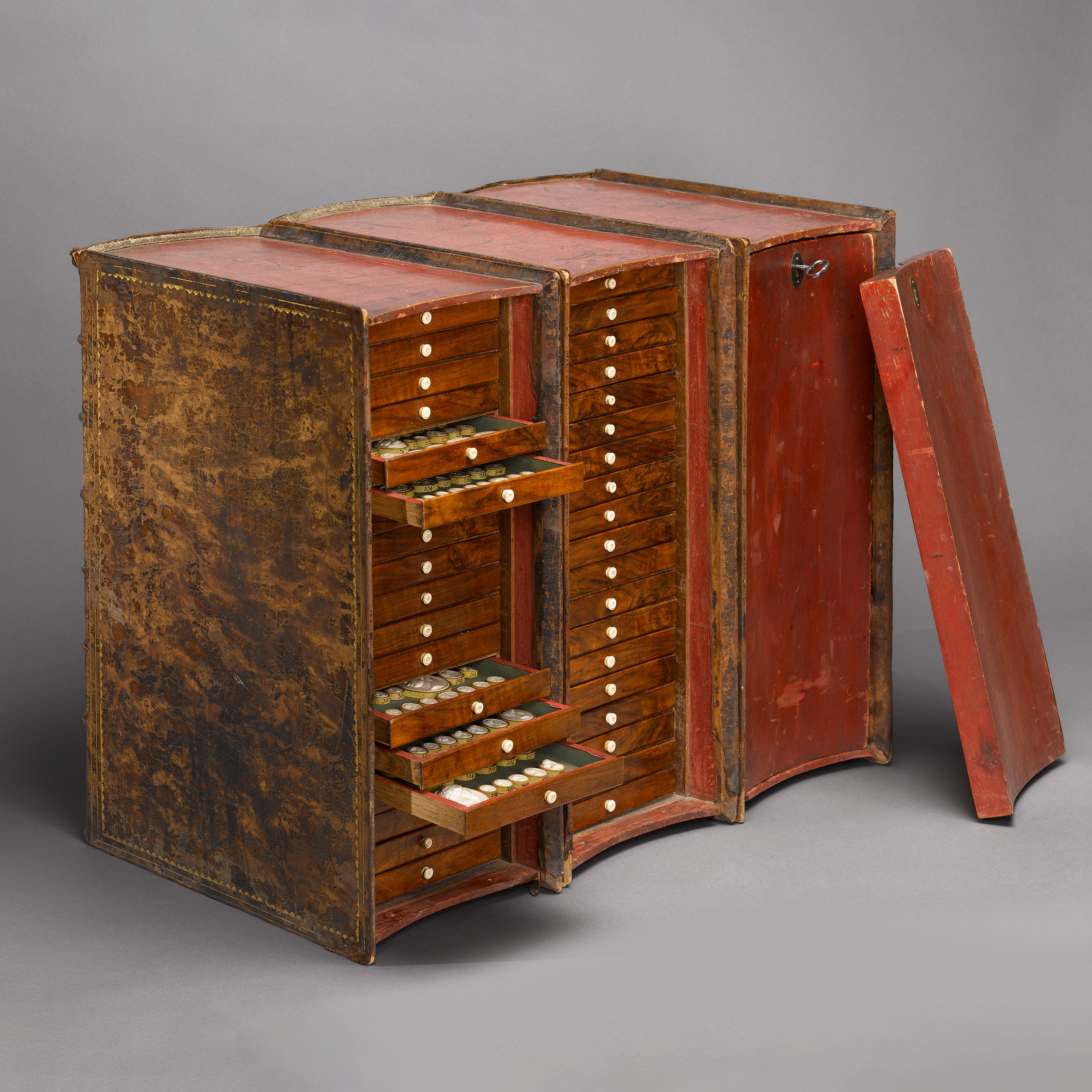 Philipp Daniel Lippert (1702–85), Three book-shaped collector's cabinets, complete view